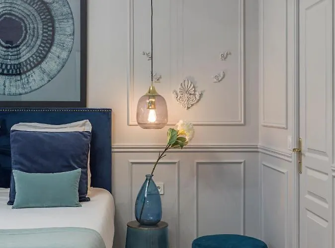 The Blue Pearl Apartment