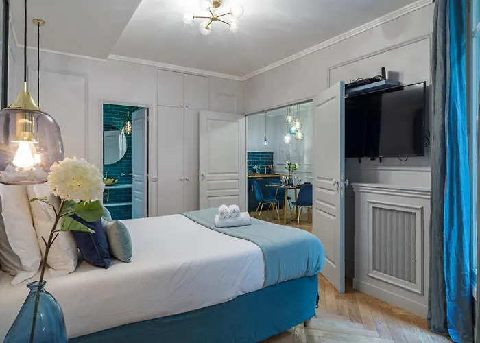 The Blue Pearl Apartment *